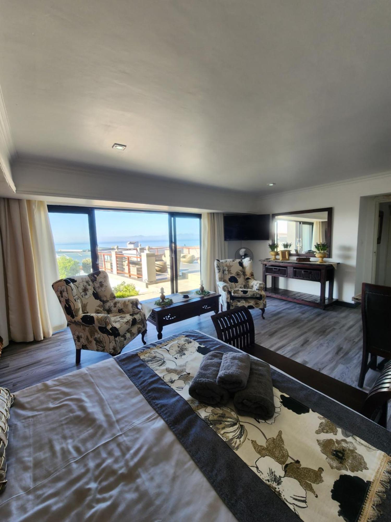 Apartment Bendito At 5