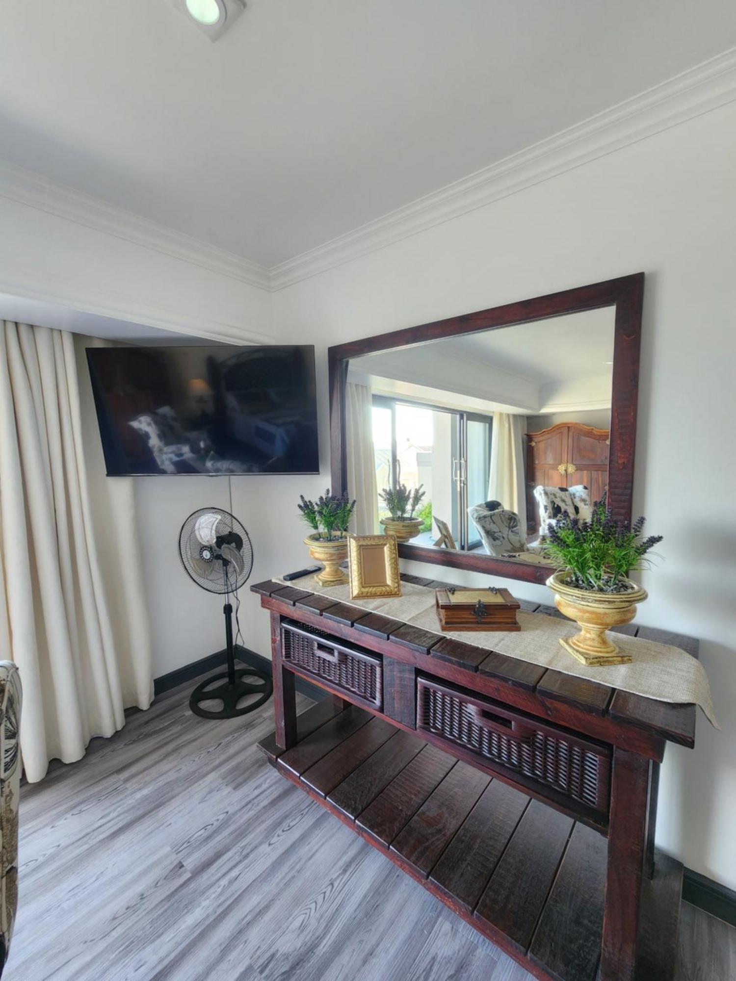 Apartment Bendito At 5